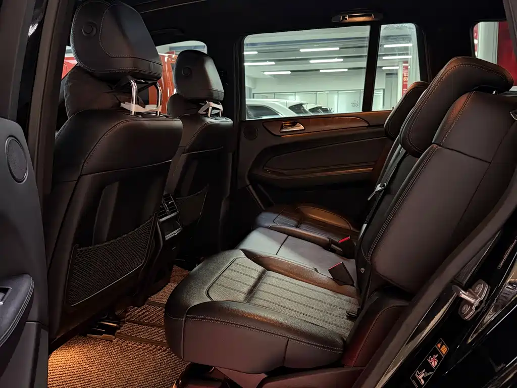 Mercedes-Benz GLS — миниатюра 27