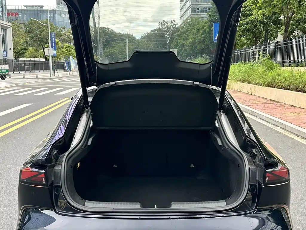 Changan UNI-V iDD — миниатюра 7