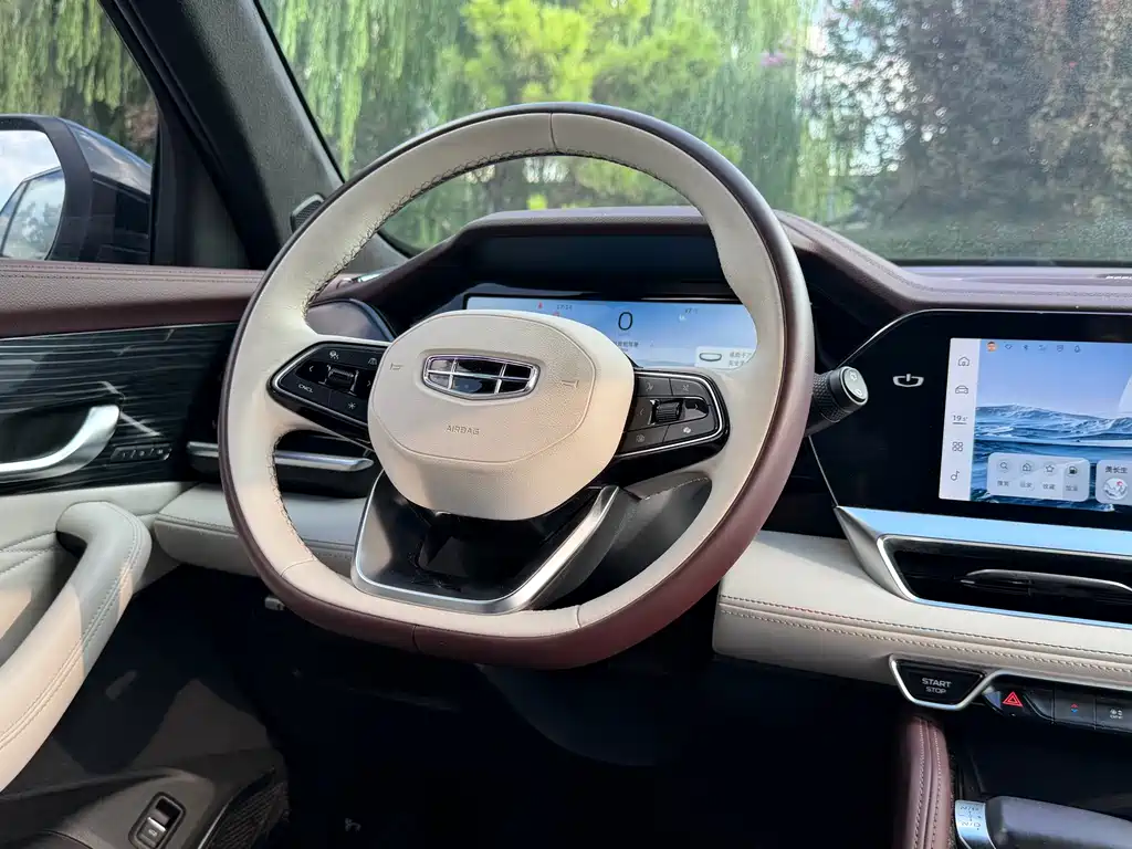 Geely Xingyue L — миниатюра 19
