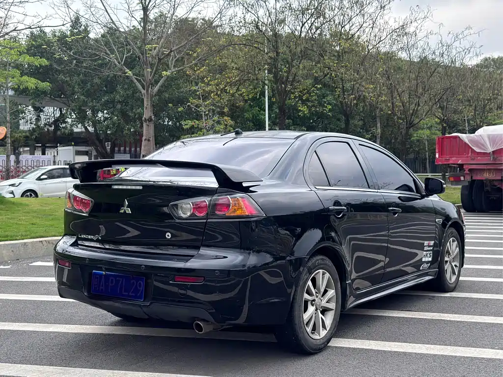 Mitsubishi Lancer EX — миниатюра 4