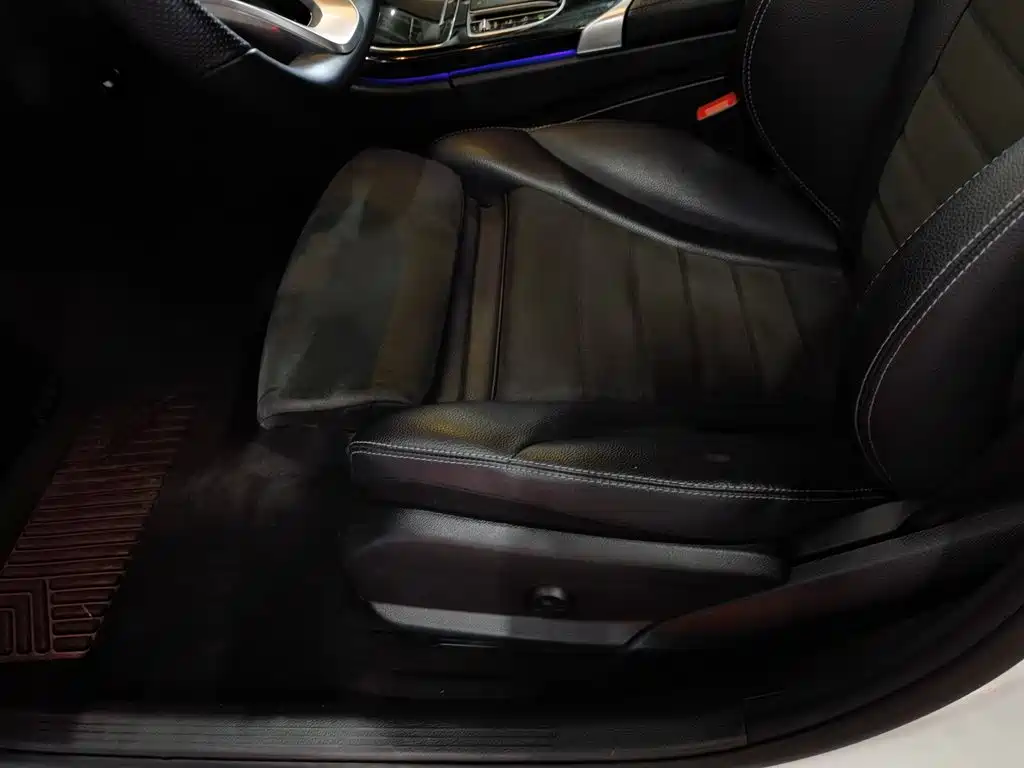 Mercedes-Benz C-Class — миниатюра 20