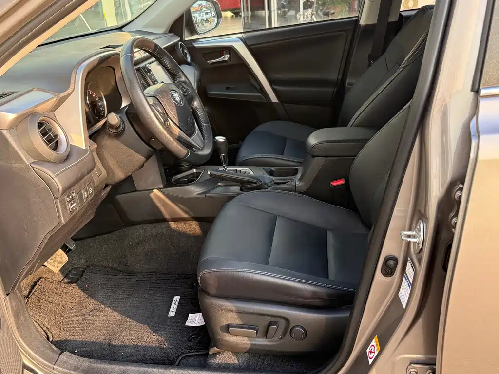Toyota RAV4 — миниатюра 16
