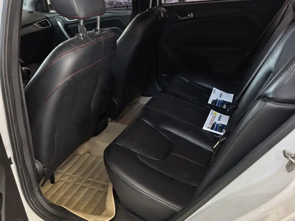 Chery Arrizo 5 — миниатюра 4