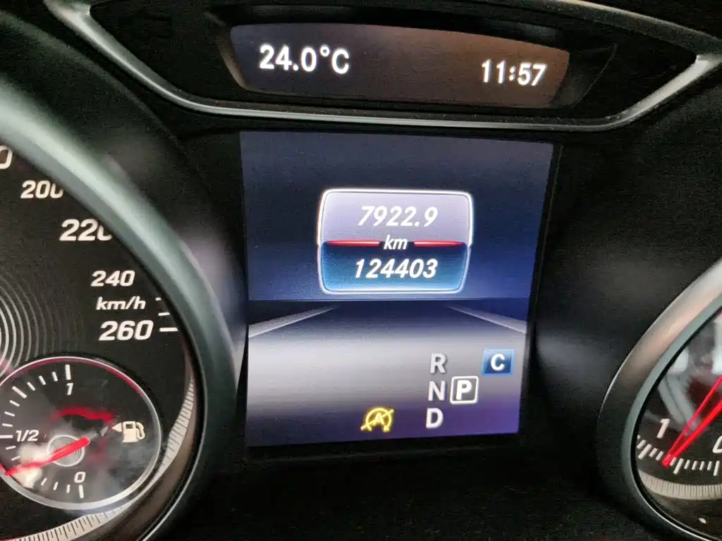 Mercedes-Benz CLA (Import) — миниатюра 5