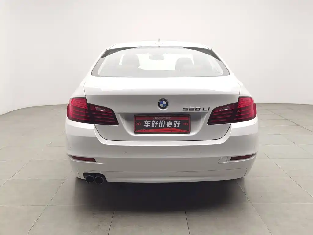 BMW 5 Series — миниатюра 4