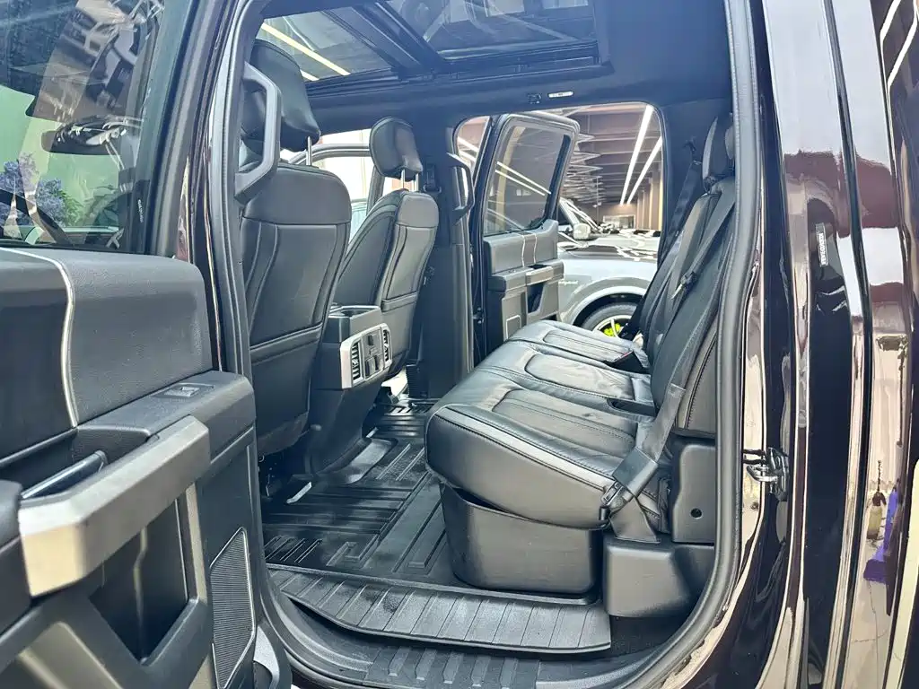Ford — миниатюра 10