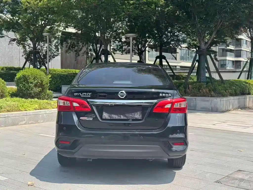Nissan Sylphy — миниатюра 9