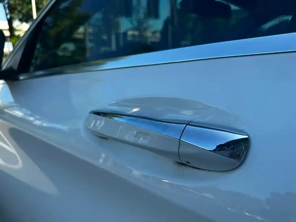 Mercedes-Benz C-Class — миниатюра 10