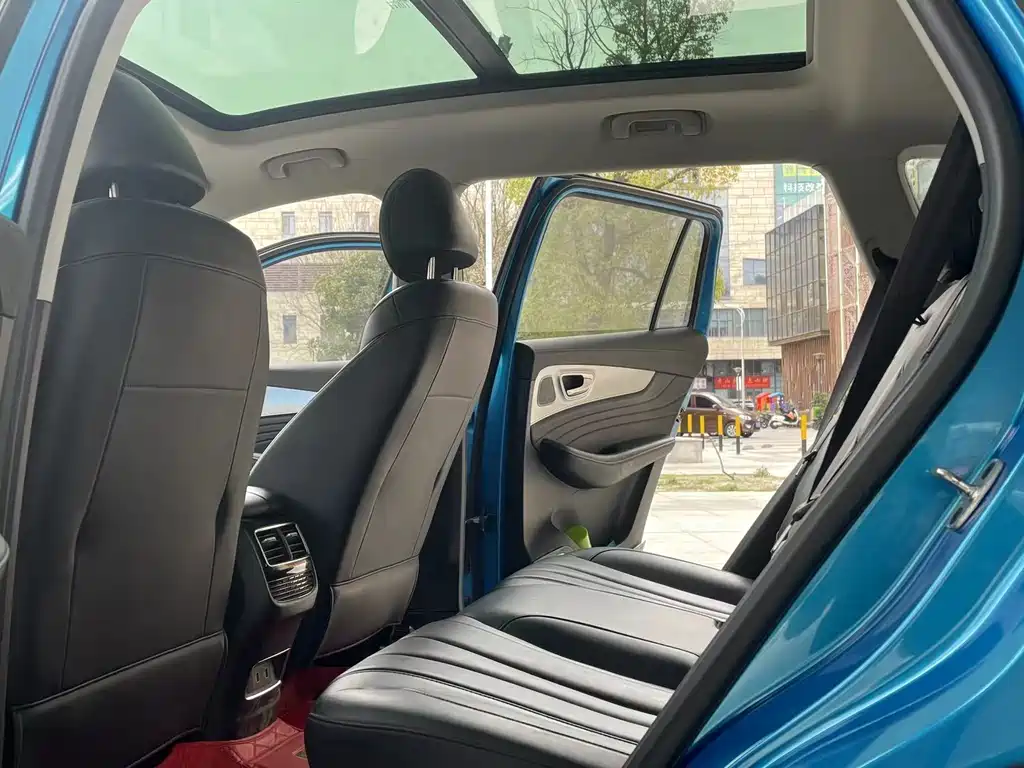 Roewe RX5 MAX — миниатюра 6