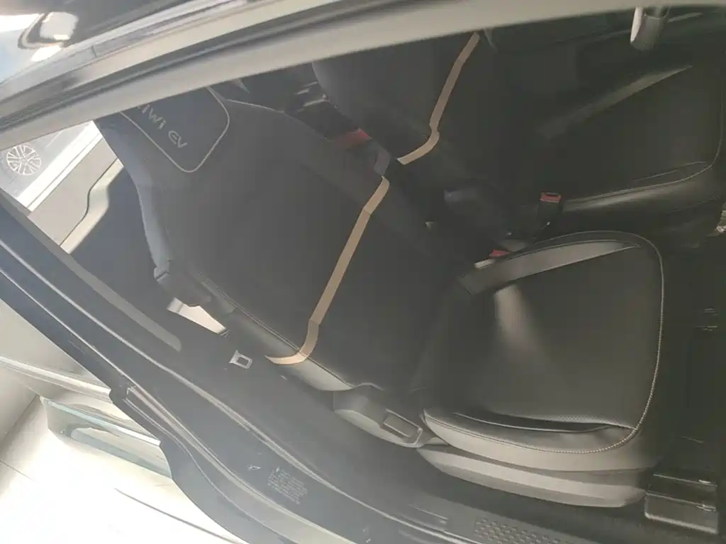 Baojun KiWi EV — миниатюра 25