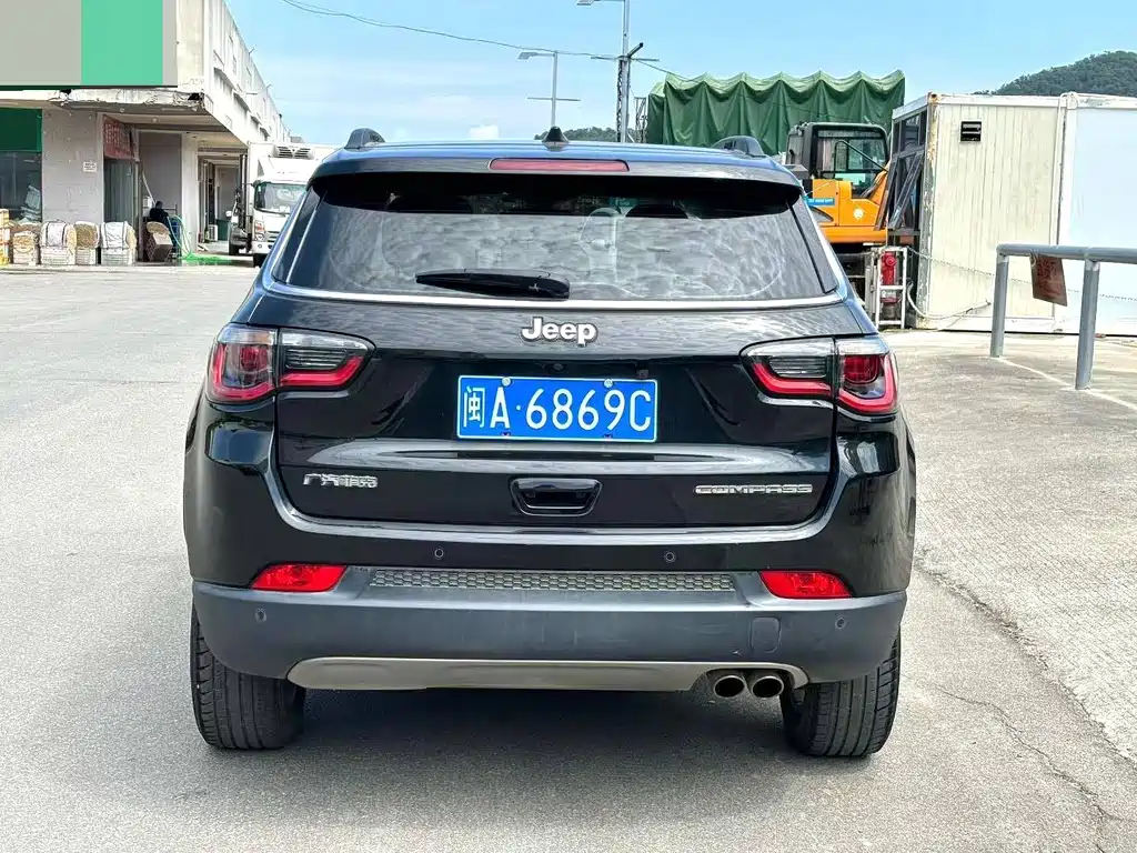 Jeep Compass — миниатюра 9