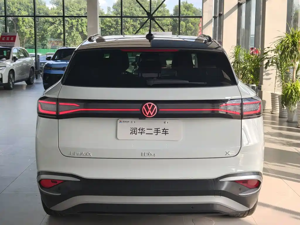 Volkswagen ID.4 X — миниатюра 4