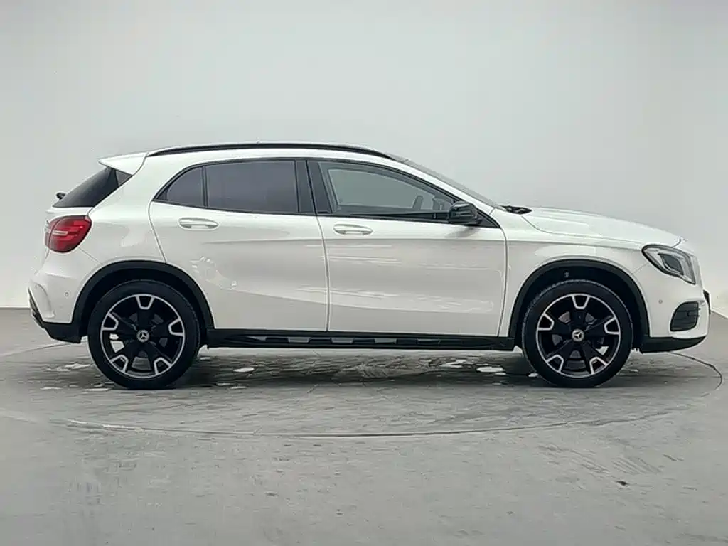 Mercedes-Benz GLA — миниатюра 3