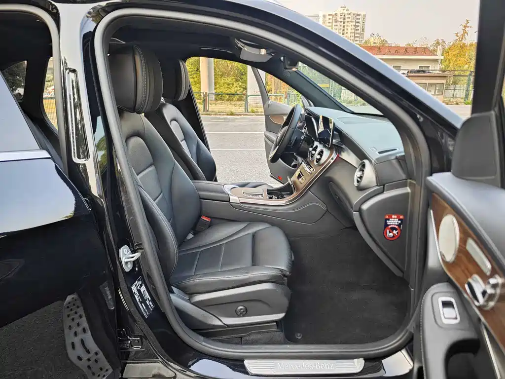 Mercedes-Benz GLC 2021 GLC 300 L 4MATIC