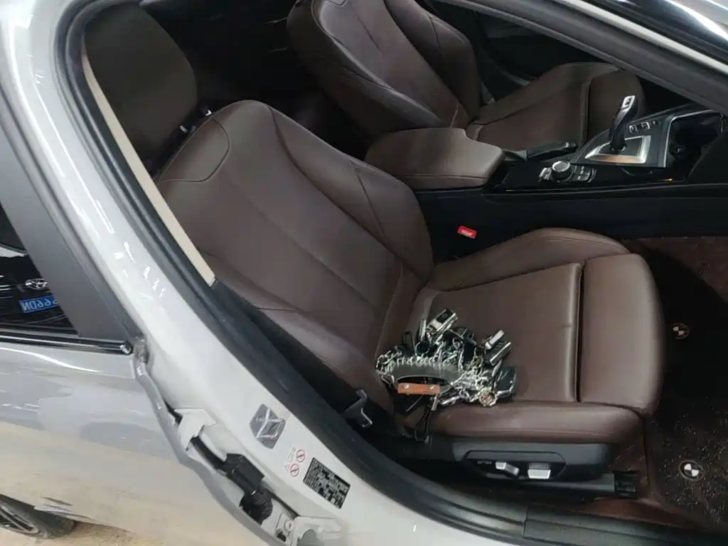 BMW 3 Series — миниатюра 25