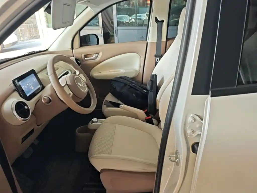 Wuling MINIEV — миниатюра 15