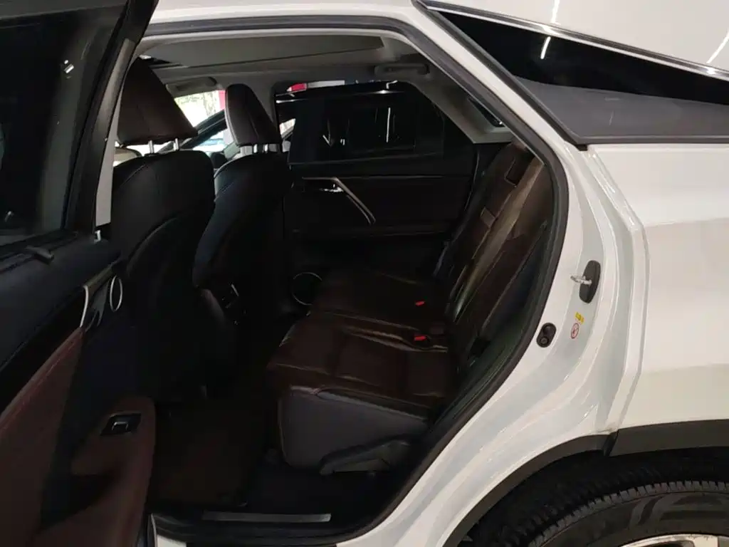 Lexus RX — миниатюра 17