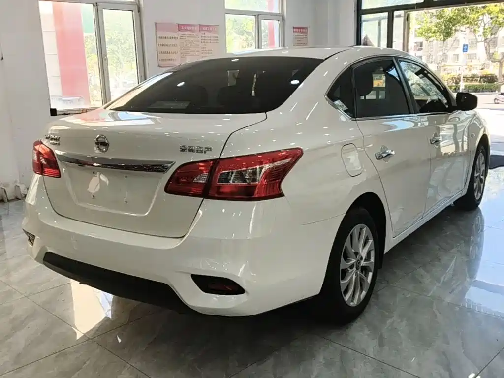 Nissan Sylphy — миниатюра 7