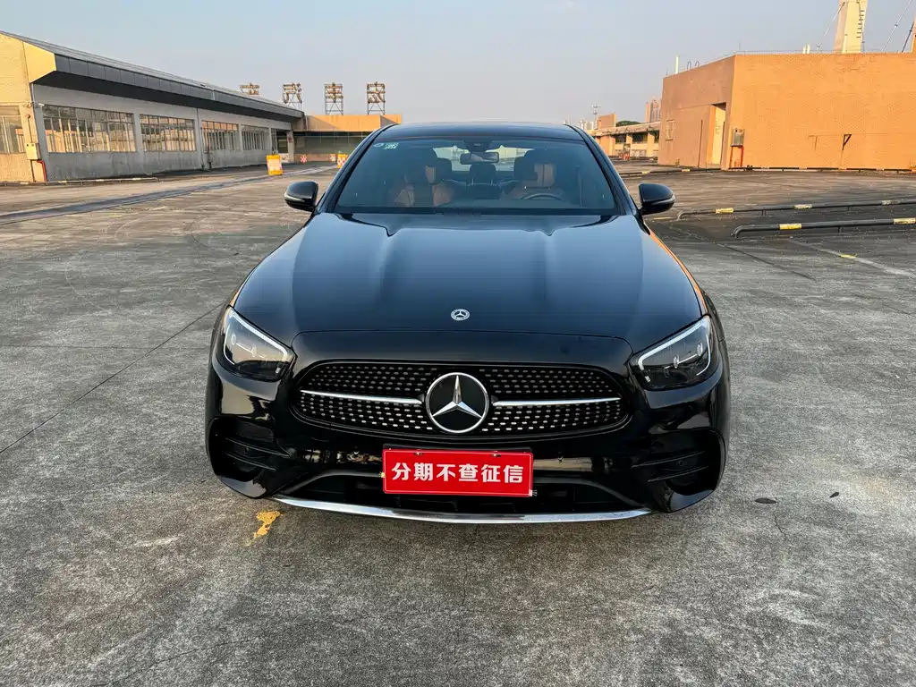 Mercedes-Benz E-Class — миниатюра 6