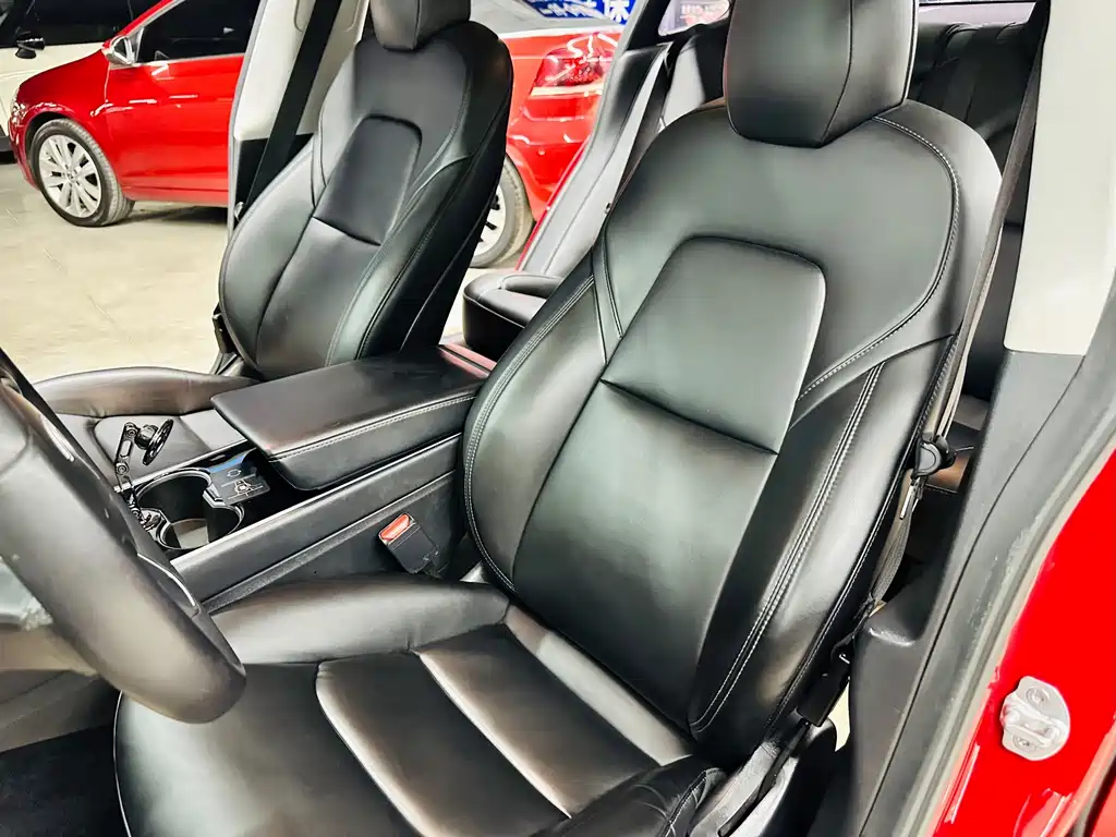Tesla Model 3 — миниатюра 27