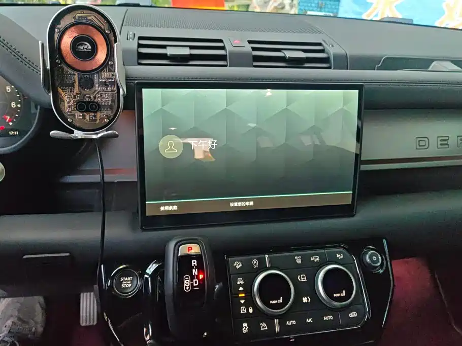 Land Rover Defender — миниатюра 13