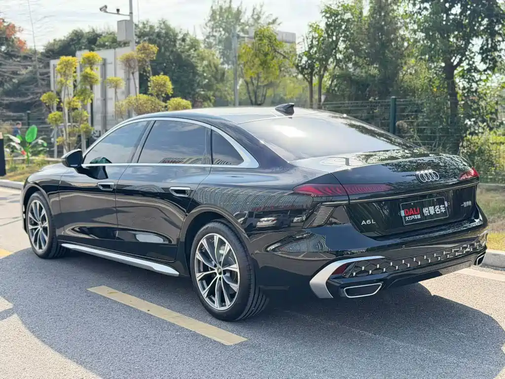 Audi A6L — миниатюра 7