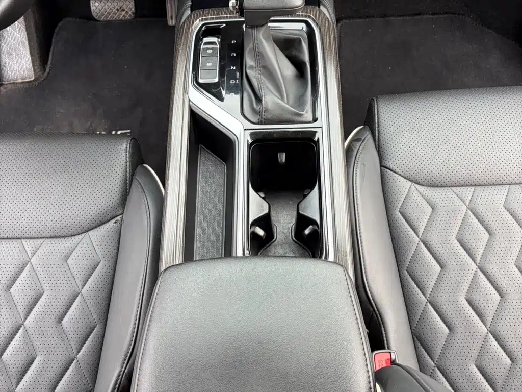 Wuling Jiachen — миниатюра 10
