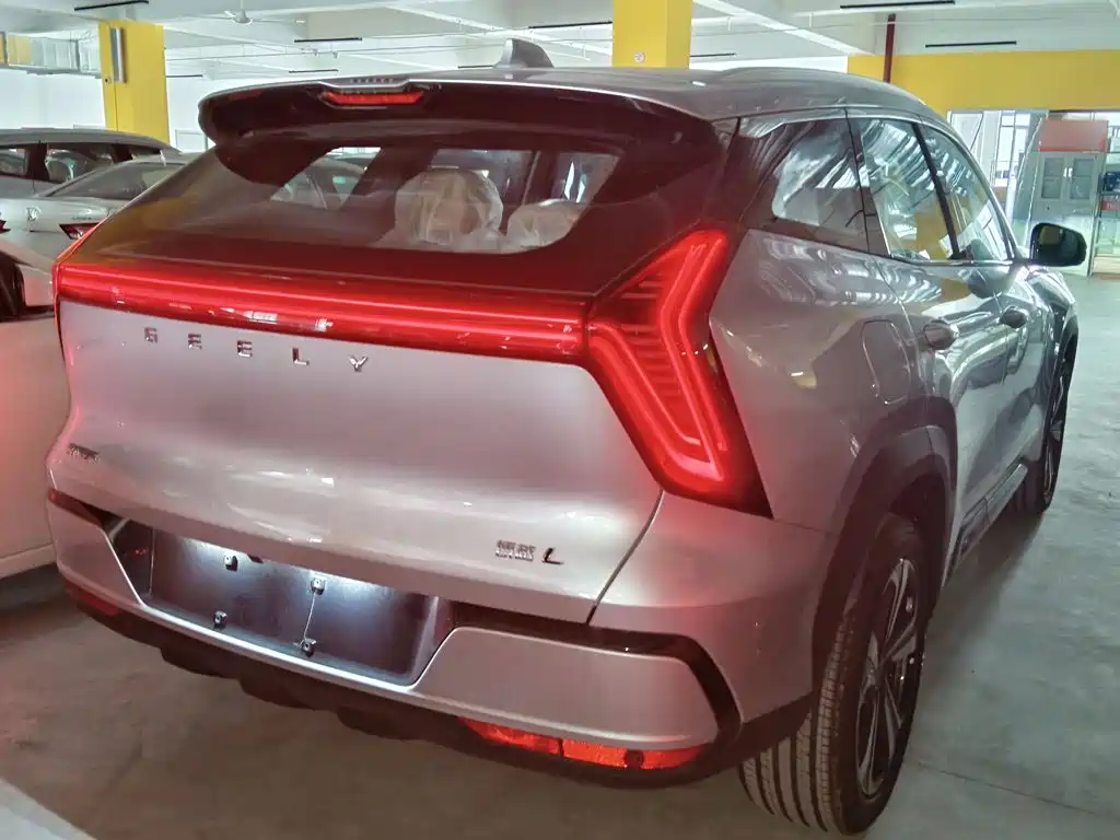 Geely Boyue L — миниатюра 7