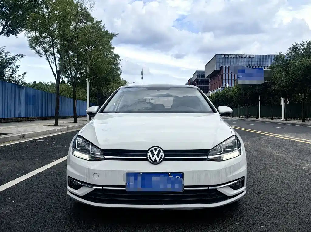 Volkswagen Golf — миниатюра 2