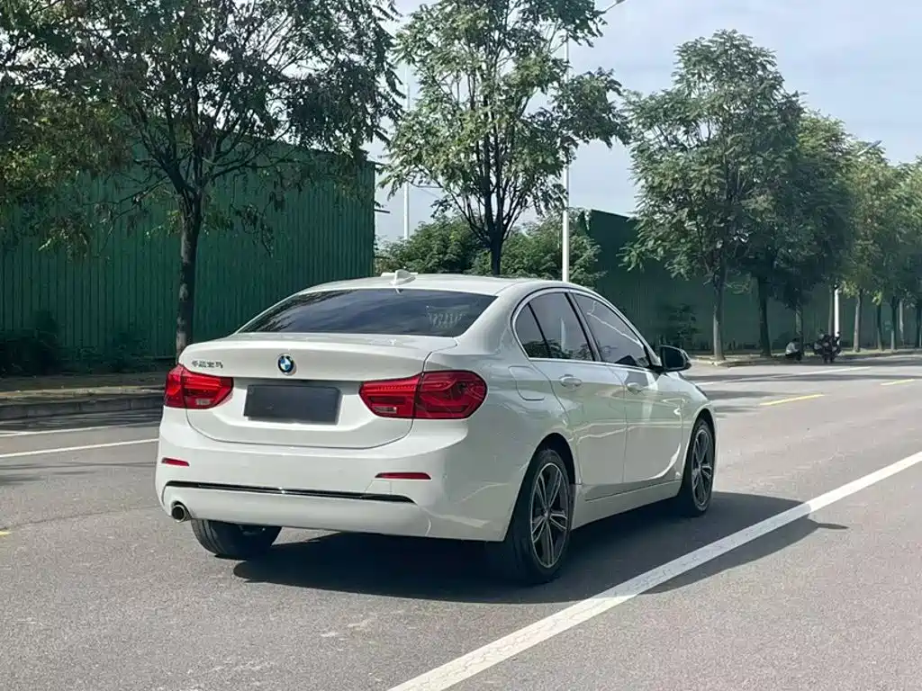 BMW 1 Series — миниатюра 14