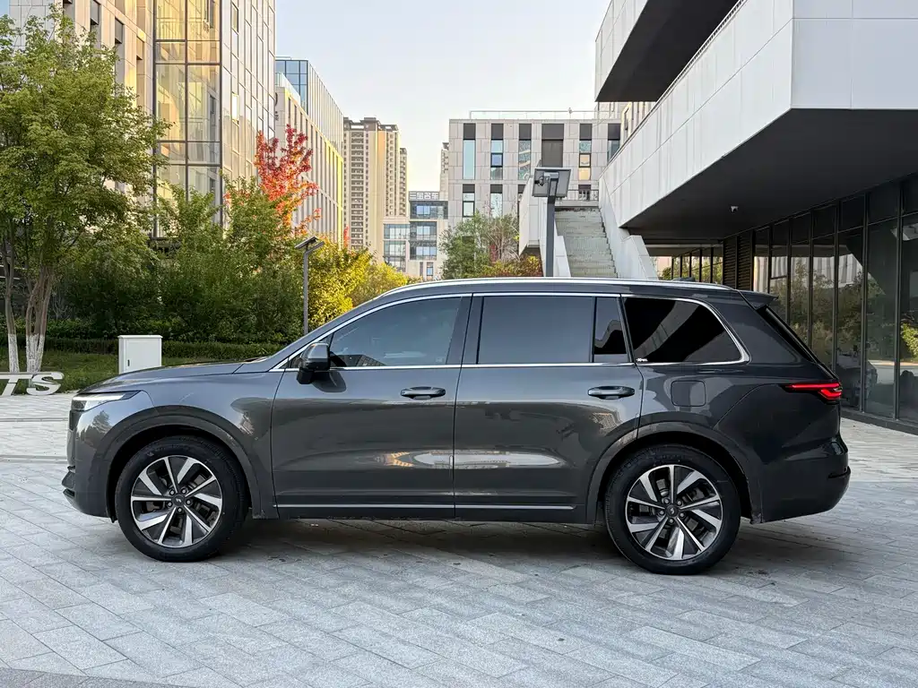 Li Auto Li ONE — миниатюра 3