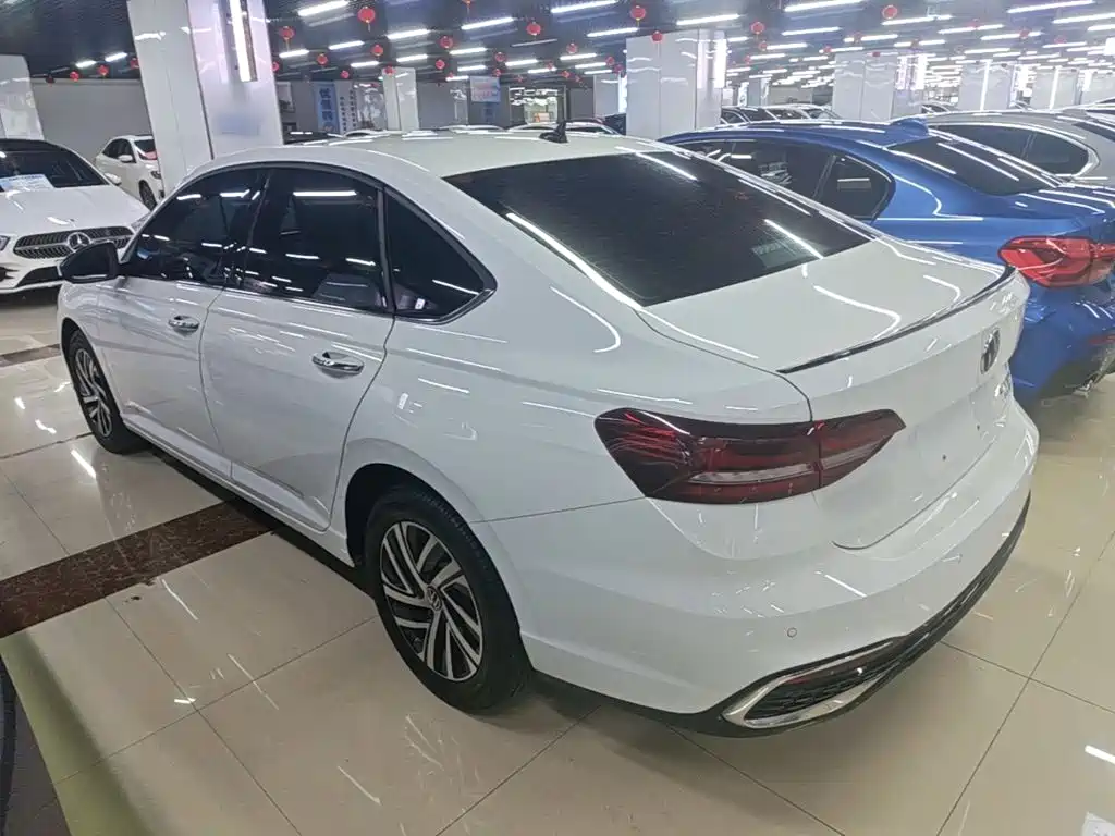Volkswagen Lavida — миниатюра 5