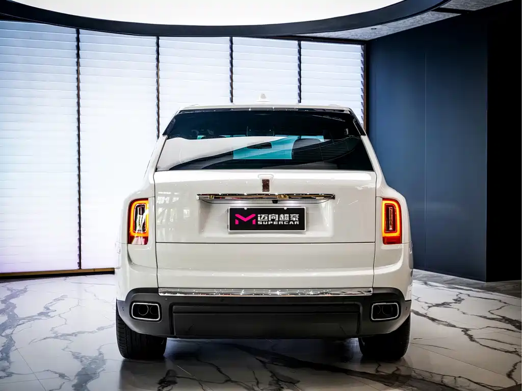 Rolls-Royce Cullinan — миниатюра 3