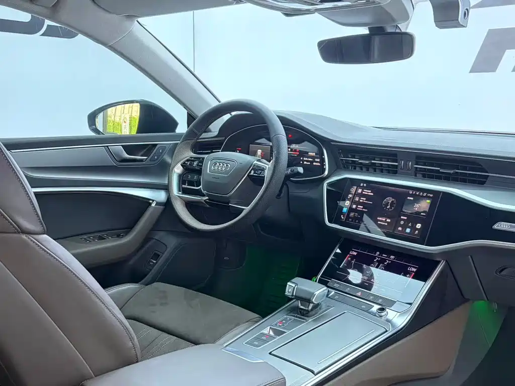 Audi A7L — миниатюра 23