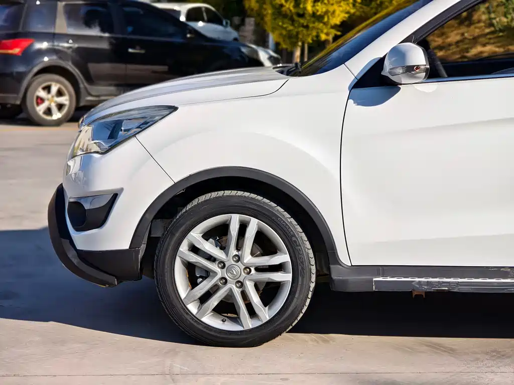 Changan CS35 2015 1.6L AT Luxury V
