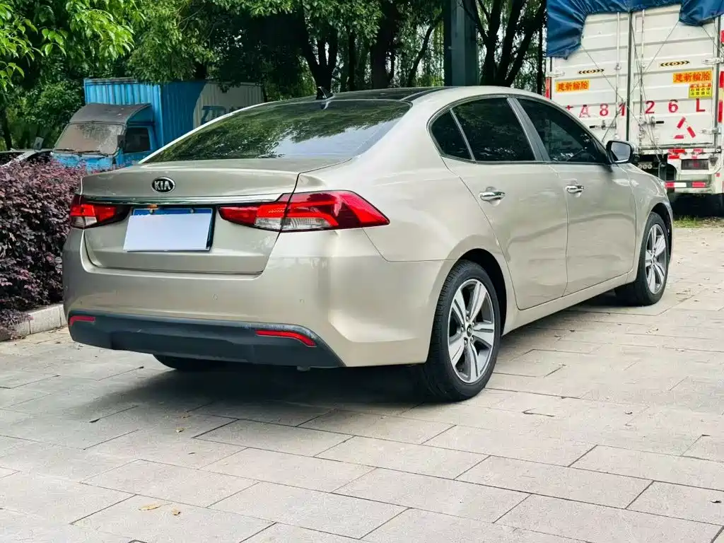Kia K4 — миниатюра 8