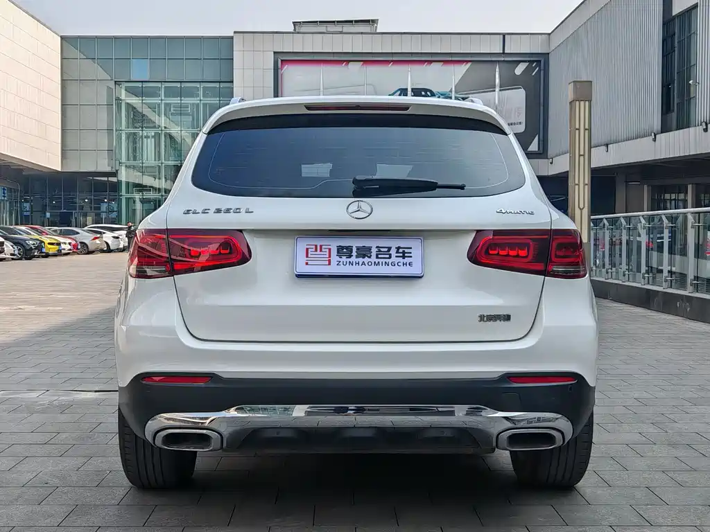 MERCEDES-BENZ GLC