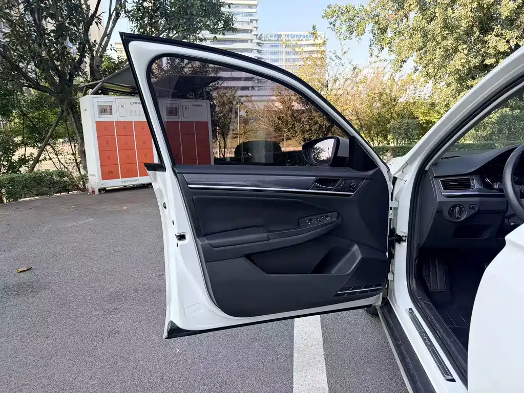 Volkswagen C-Trek — миниатюра 13