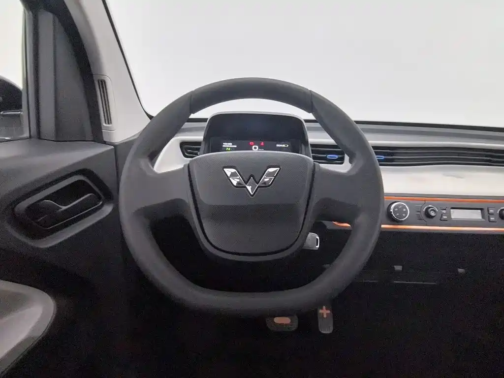 Wuling MINIEV — миниатюра 11