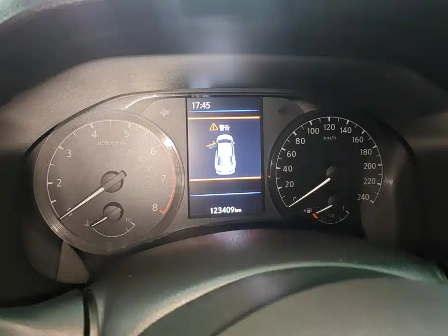 Nissan Teana — миниатюра 14