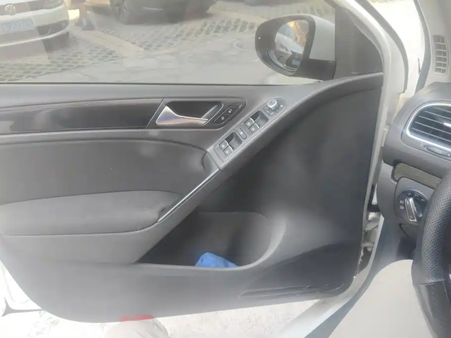 Volkswagen Golf — миниатюра 7