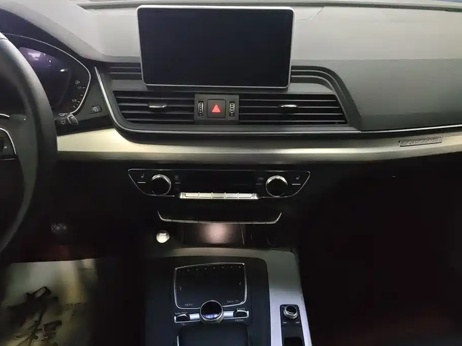 Audi Q5L — миниатюра 12
