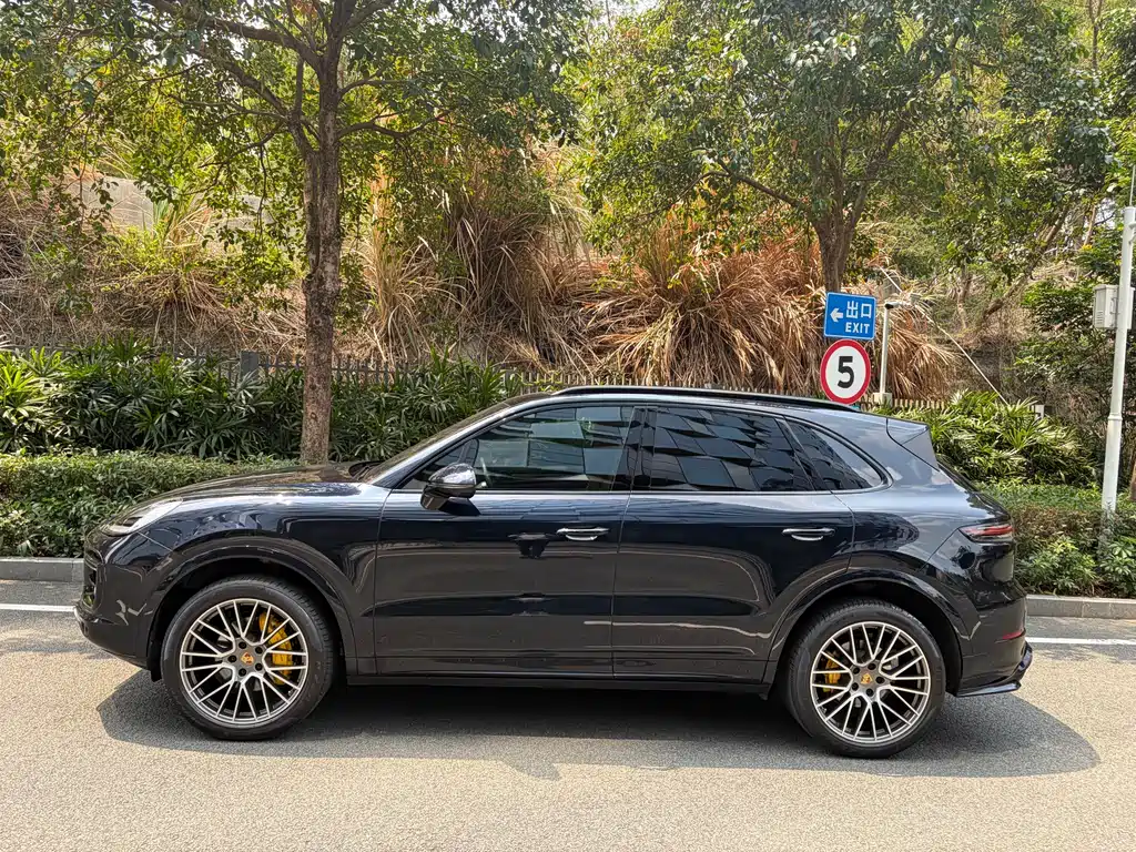 Porsche Cayenne 2023 Cayenne 3.0T
