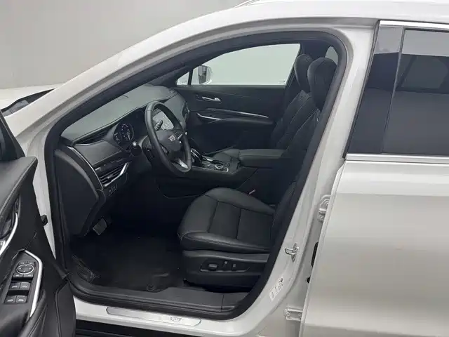 Cadillac XT4 — миниатюра 9
