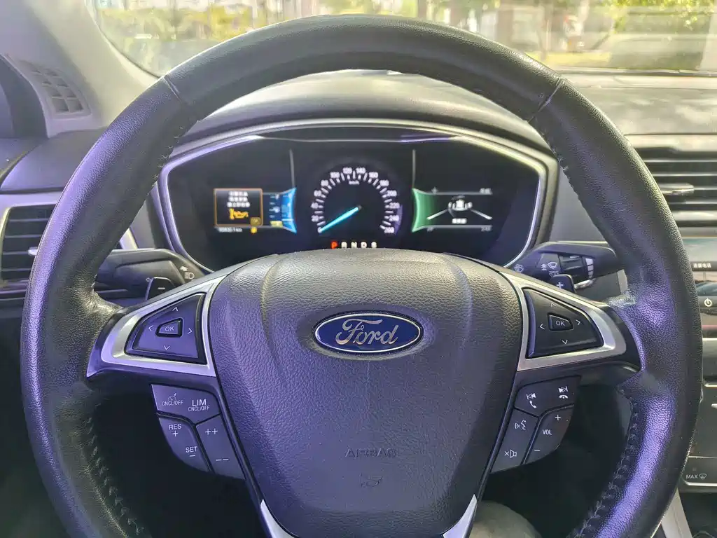 Ford Mondeo — миниатюра 4