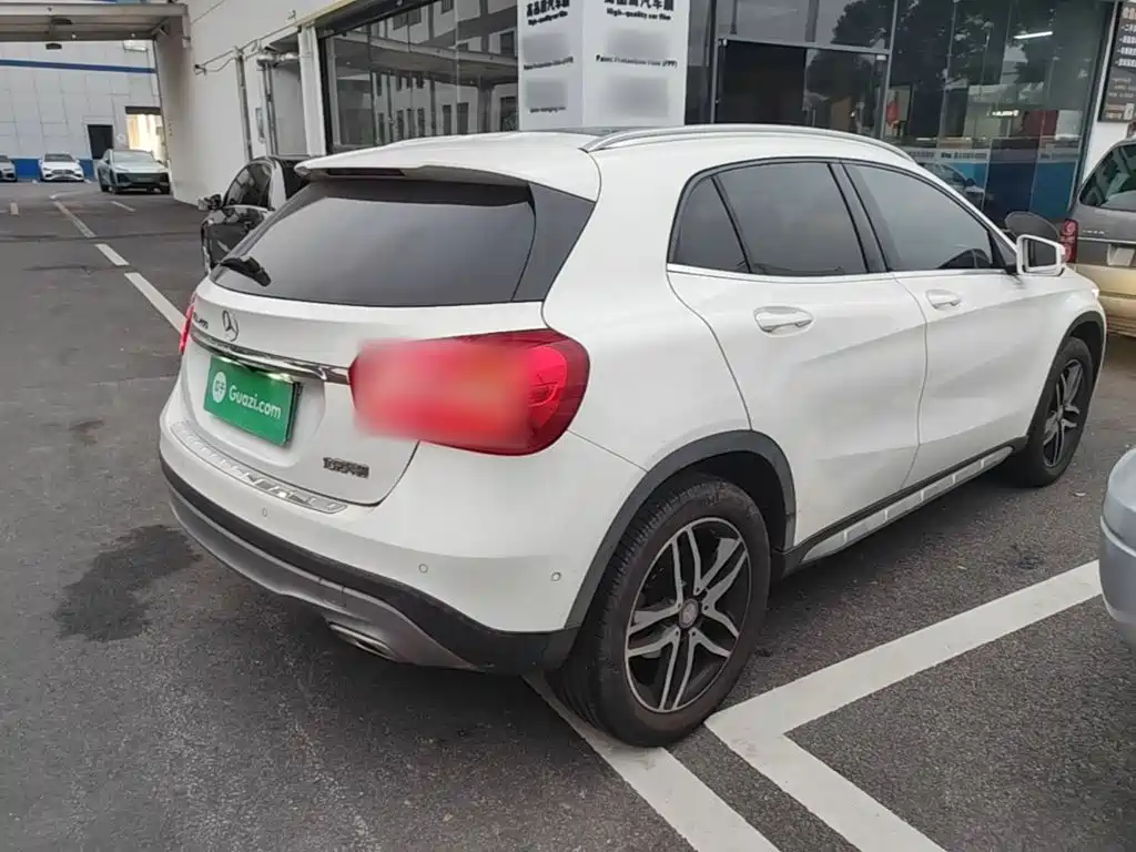 Mercedes-Benz GLA — миниатюра 7