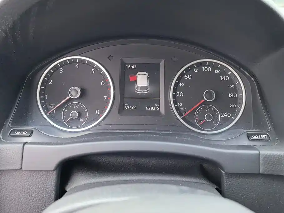 Volkswagen Tiguan — миниатюра 14