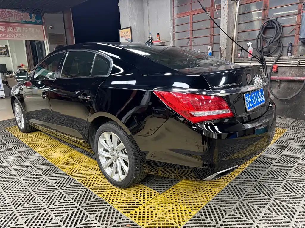 Buick LaCrosse — миниатюра 4