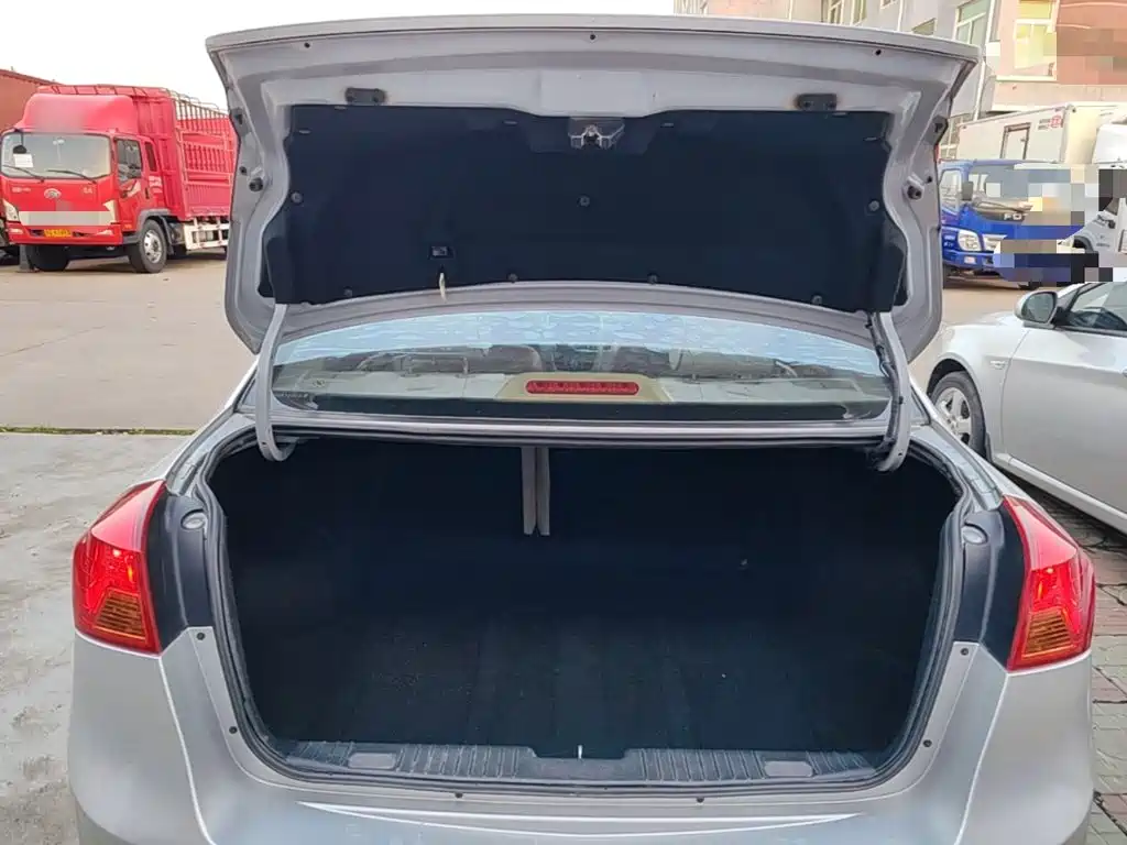 Buick Excelle — миниатюра 19