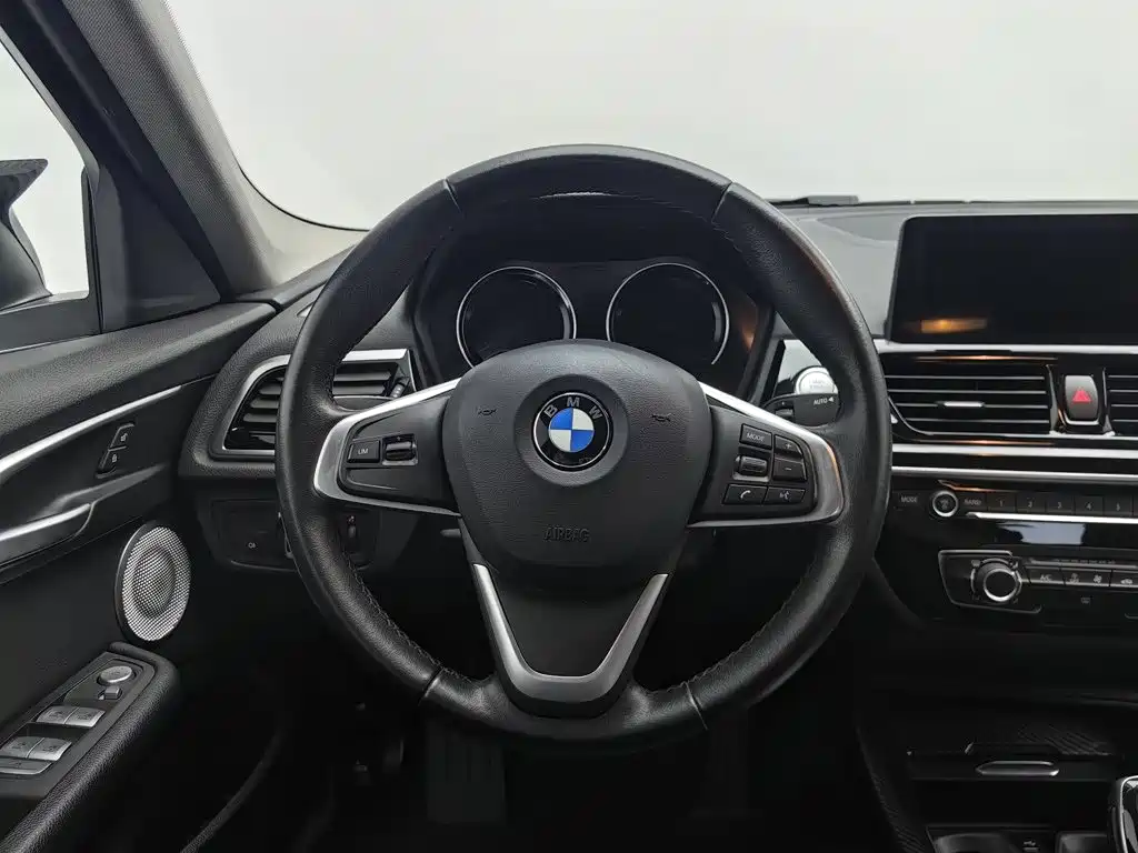 BMW 1 Series — миниатюра 11